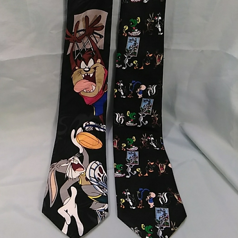 LOONEY TUNES 2 TIES - Picture 1 of 7
